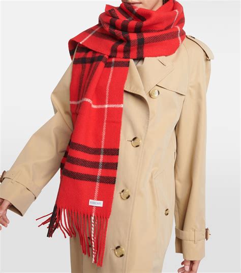 inexpensive burberry scarf|burberry scarf second hand.